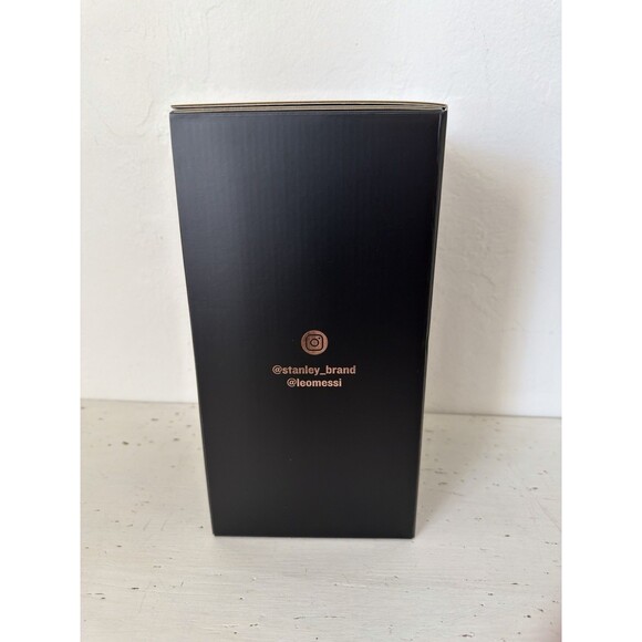 GENUINE The Messi X Stanley IceFlow Flip Straw Jug 64oz 64 OZ Messi GOAT Black - Picture 9 of 13